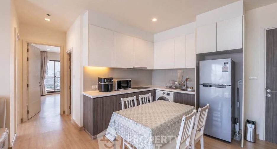 Condo en alquiler de 2 habitaciones en Khlong San, Bangkok