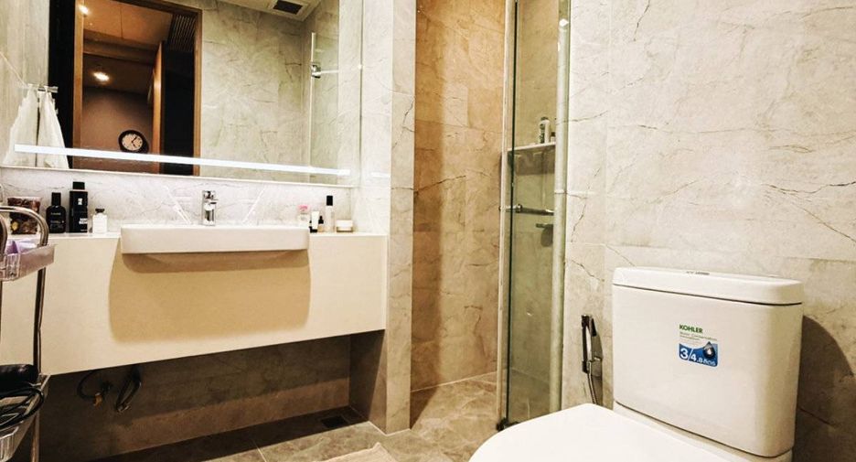 For rent 1 bed condo in Khlong Toei, Bangkok