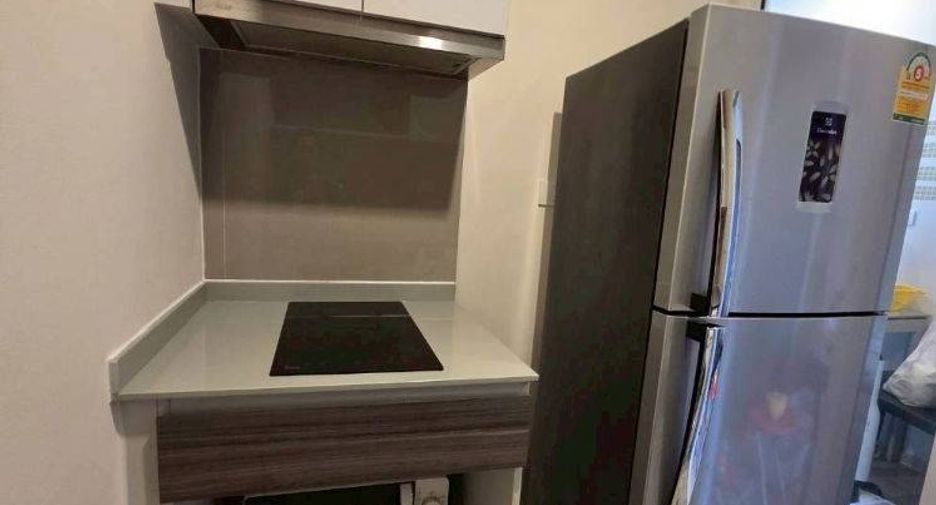 For sale 1 bed condo in Huai Khwang, Bangkok