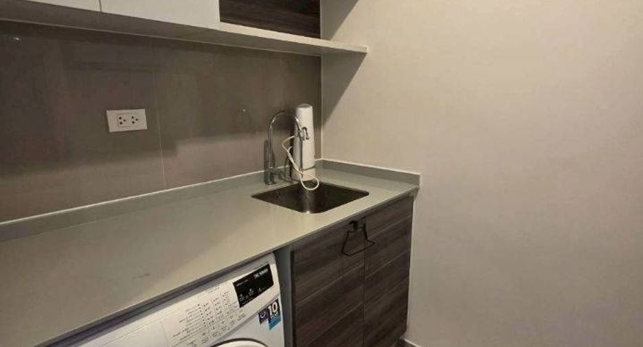 For sale 1 bed condo in Huai Khwang, Bangkok