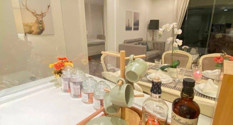 For sale 2 ベッドルーム condo in Phra Khanong, Bangkok