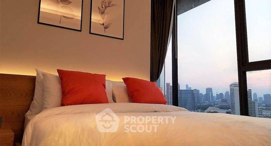 For sale 2 bedrooms condo in Khlong Toei, Bangkok