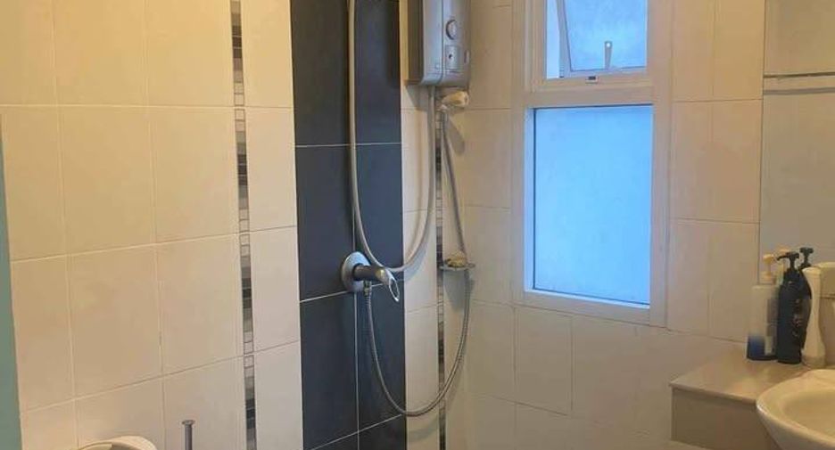 Haus zum Kauf mit 3 Zimmer in Si Racha, Chonburi