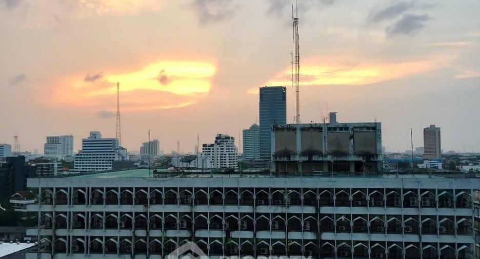 Wohnung zur Miete und zum Kauf mit 2 Zimmer in Phaya Thai, Bangkok