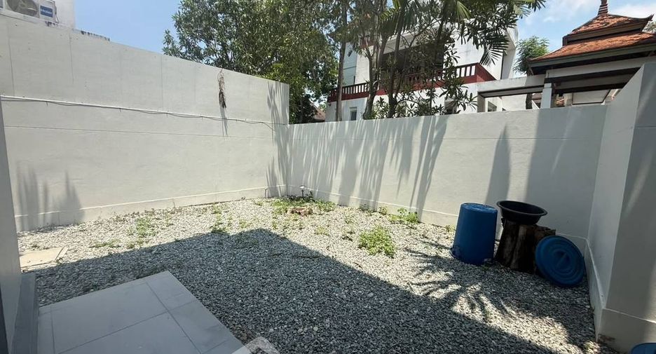 For rent そして for sale 3 ベッドルーム villa in Sattahip, Chonburi
