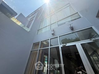 À louer et à vendre 3 chambres villa à Jomtien, Pattaya