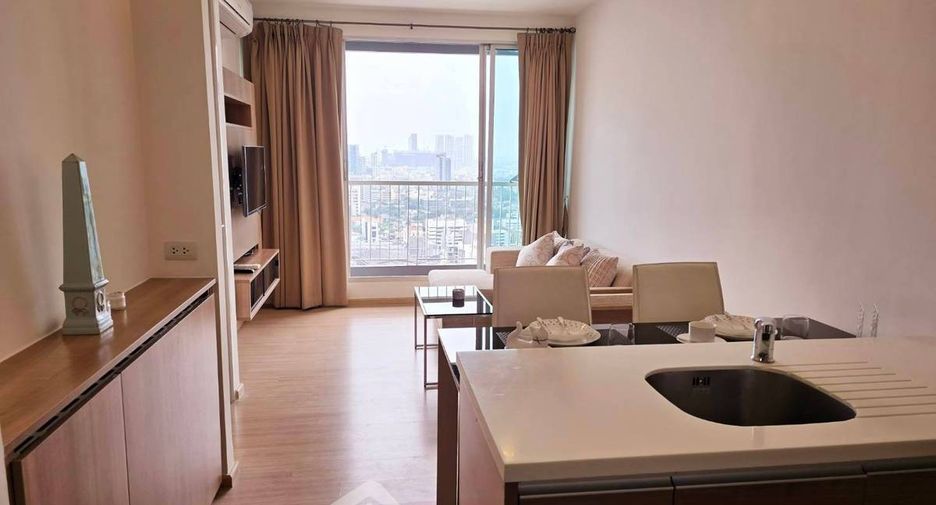 Condo en alquiler y en venta de 1 habitaciones en Phra Khanong, Bangkok