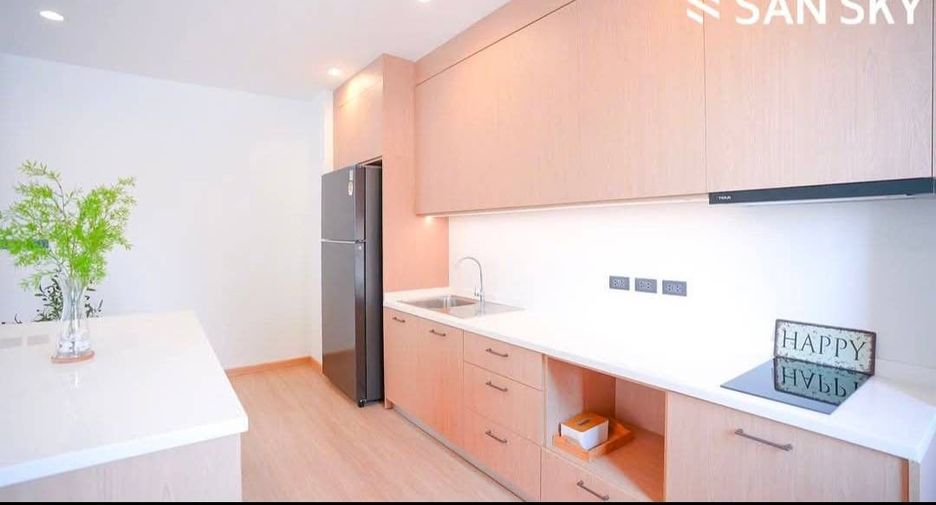 Reihenhaus zum Kauf mit 4 Zimmer in Phaya Thai, Bangkok