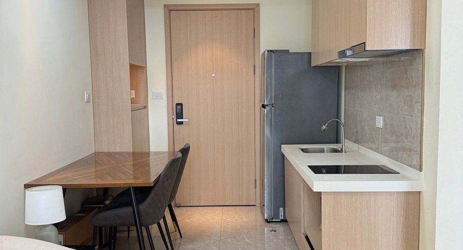 For rent 2 ベッドルーム condo in Yan Nawa, Bangkok