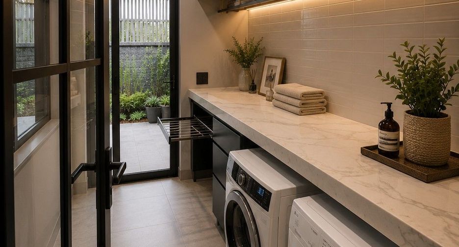 Casa en alquiler y en venta de 7 habitaciones en Suan Luang, Bangkok