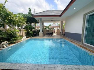 Casa en alquiler de 3 habitaciones en Bang Lamung, Chonburi