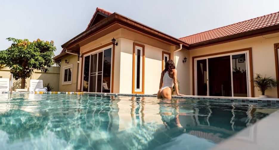 For rent 3 ベッドルーム villa in Central Pattaya, Pattaya