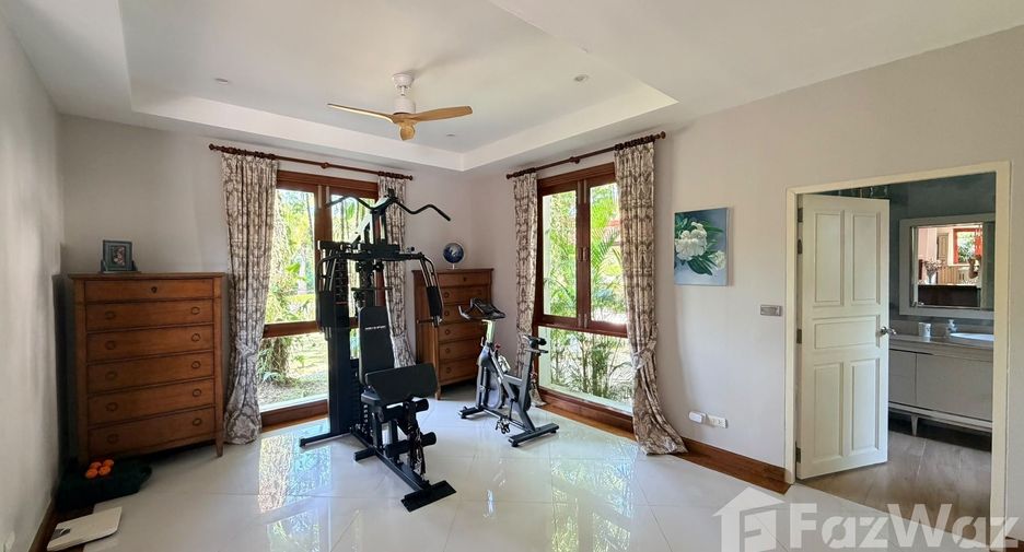 À louer 5 chambres villa à Thalang, Phuket