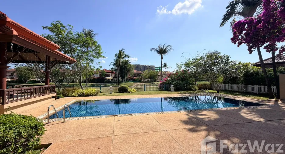 À louer 5 chambres villa à Thalang, Phuket