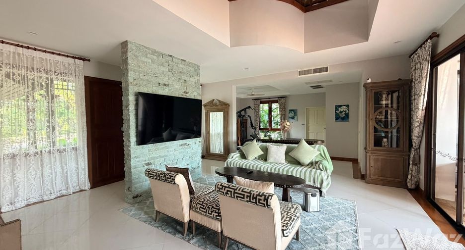 À louer 5 chambres villa à Thalang, Phuket