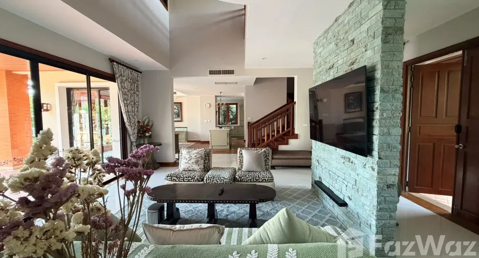 À louer 5 chambres villa à Thalang, Phuket