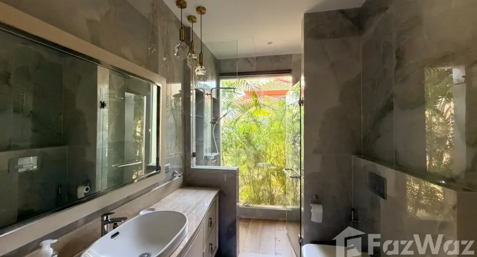 À louer 5 chambres villa à Thalang, Phuket