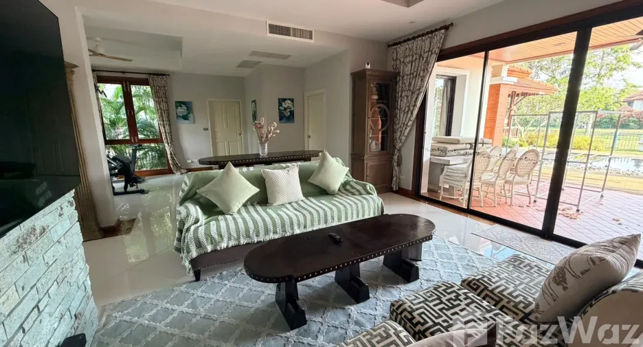À louer 5 chambres villa à Thalang, Phuket