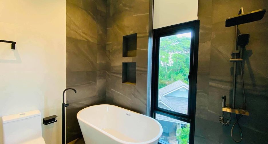 For sale and for rent 6 bedrooms villa in Hang Dong, Chiang Mai