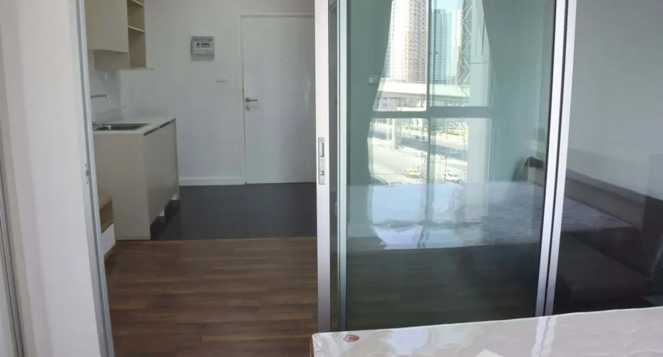 Wohnung zur Miete mit 1 Zimmer in Mueang Nonthaburi, Nonthaburi