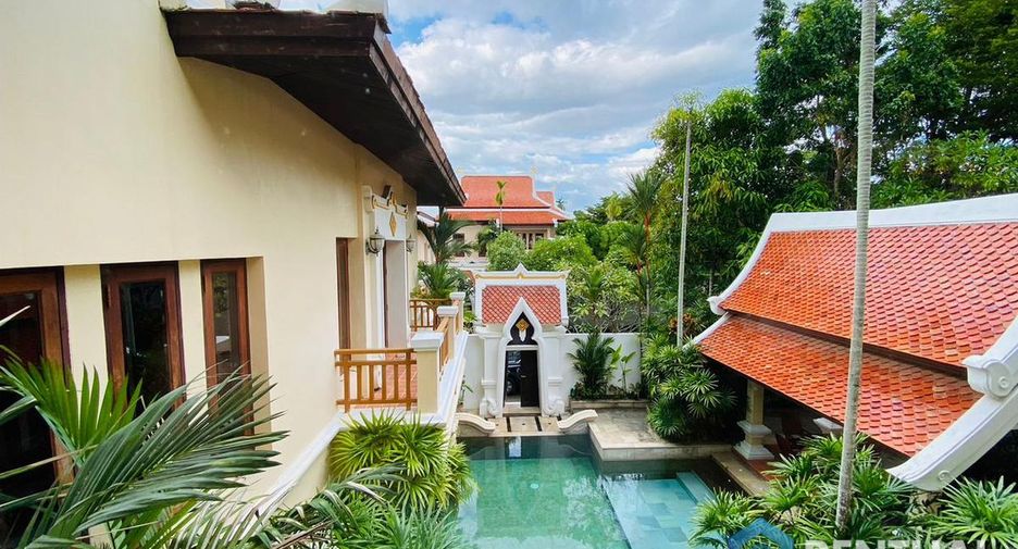 For sale 3 bedrooms house in Sattahip, Chonburi