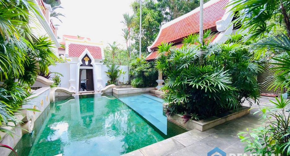 For sale 3 bedrooms house in Sattahip, Chonburi