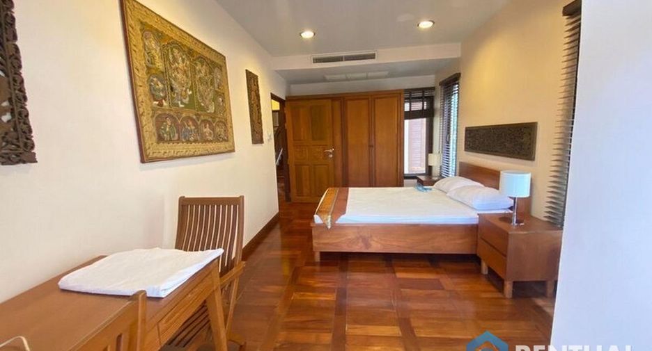 For sale 3 bedrooms house in Sattahip, Chonburi