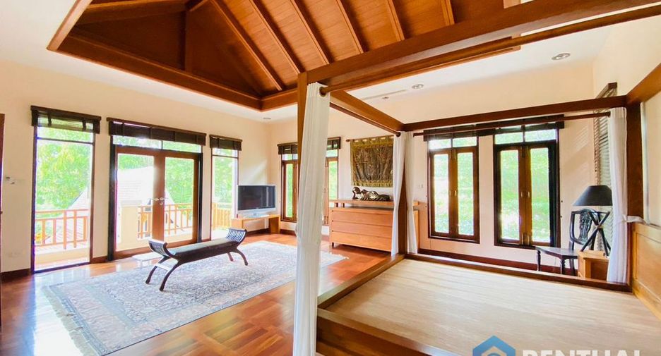 For sale 3 bedrooms house in Sattahip, Chonburi