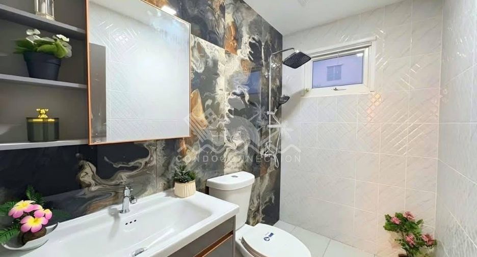 Haus zum Kauf mit 5 Zimmer in East Pattaya, Pattaya