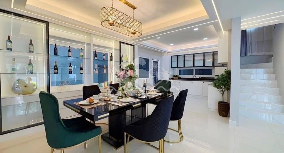 Haus zum Kauf mit 5 Zimmer in East Pattaya, Pattaya