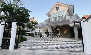 Haus zum Kauf mit 5 Zimmer in East Pattaya, Pattaya