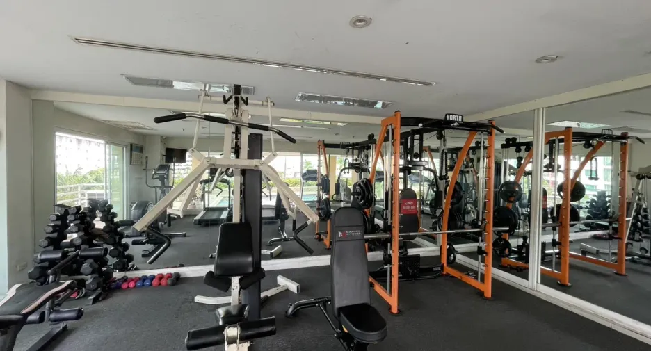 For sale 1 bed condo in Huai Khwang, Bangkok