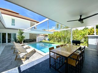 For sale 5 ベッドルーム villa in East Pattaya, Pattaya