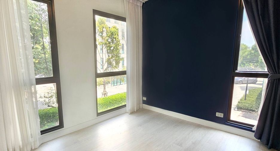 For sale 2 ベッドルーム condo in Mueang Samut Prakan, Samut Prakan