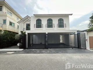 出售 4 卧室 独立屋 在 Lat Phrao, 曼谷