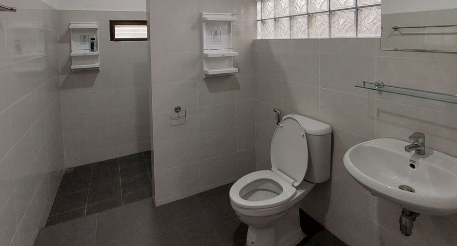Haus zur Miete mit 4 Zimmer in Saraphi, Chiang Mai