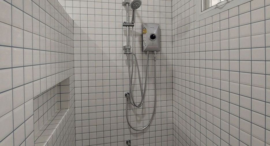Haus zur Miete mit 4 Zimmer in Saraphi, Chiang Mai