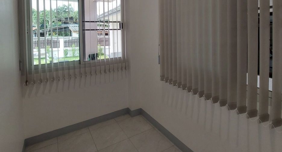 Haus zur Miete mit 4 Zimmer in Saraphi, Chiang Mai