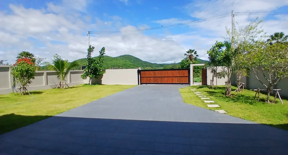 For sale 3 bedrooms villa in Sam Roi Yot, Prachuap Khiri Khan