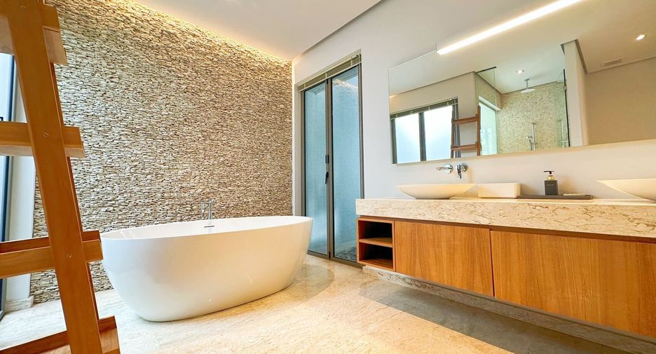 Villa en venta de 4 habitaciones en Thalang, Phuket