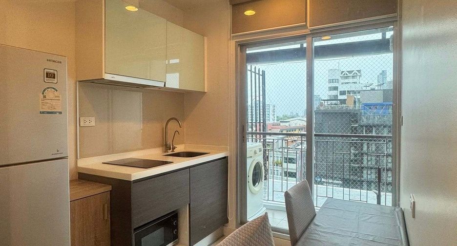 For rent 1 bed condo in Sathon, Bangkok