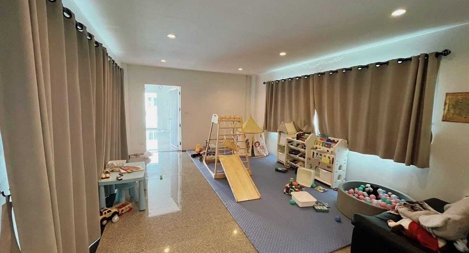 For sale そして for rent 3 ベッドルーム villa in Mueang Phuket, Phuket