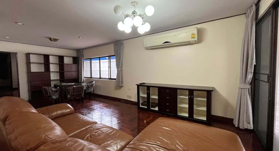 Casa en alquiler y en venta de 5 habitaciones en Suan Luang, Bangkok
