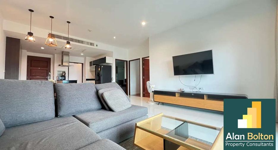 For rent 2 bedrooms condo in Pratumnak, Pattaya