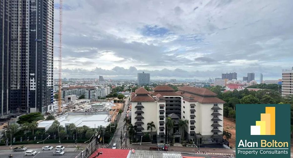 For rent 2 bedrooms condo in Pratumnak, Pattaya