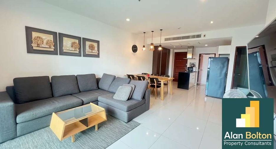 For rent 2 bedrooms condo in Pratumnak, Pattaya