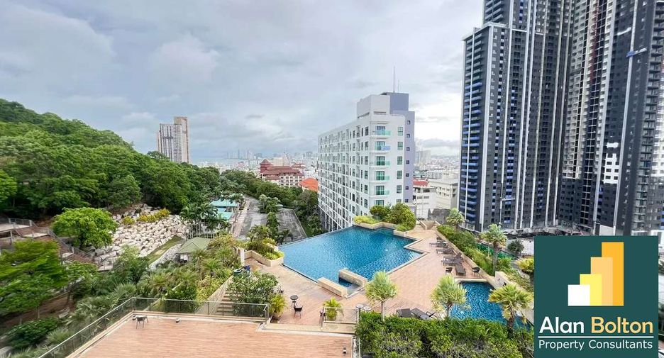 For rent 2 bedrooms condo in Pratumnak, Pattaya