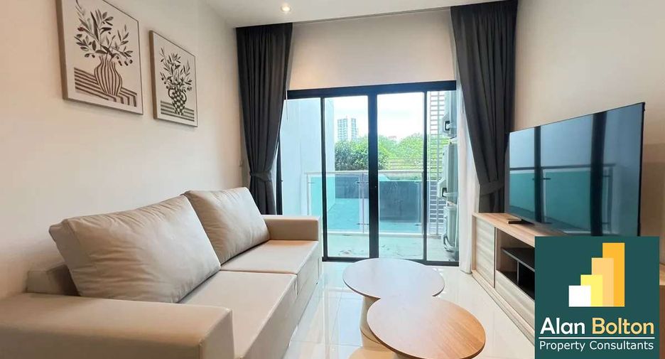 For rent 2 bedrooms condo in Pratumnak, Pattaya