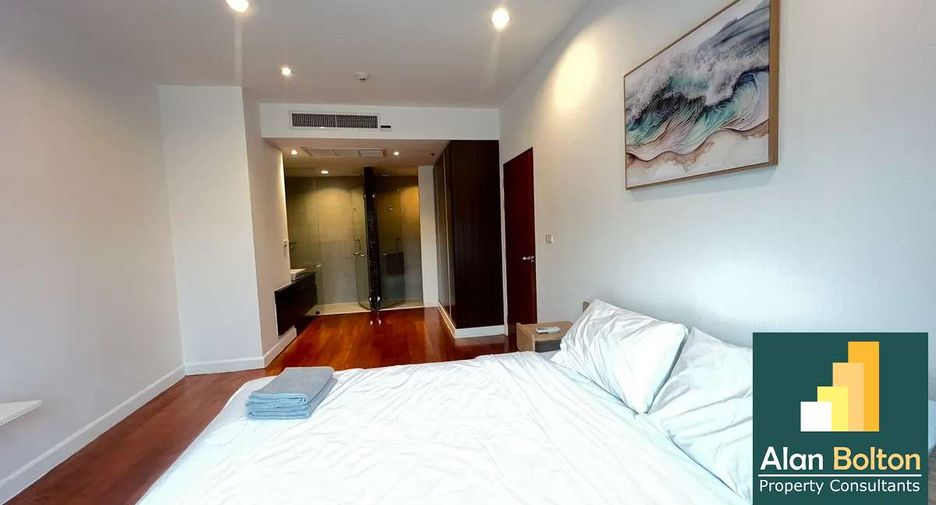 For rent 2 bedrooms condo in Pratumnak, Pattaya