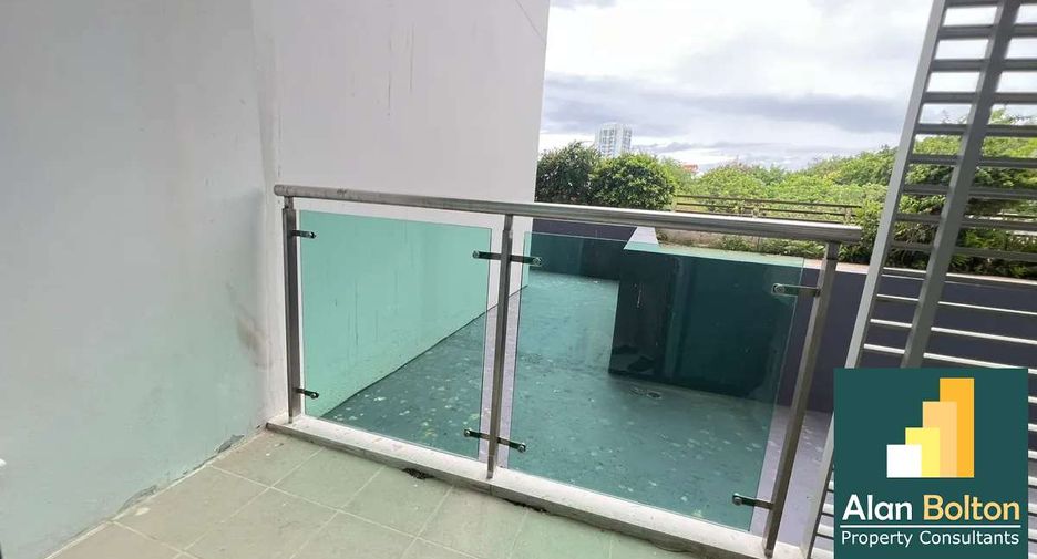 For rent 2 bedrooms condo in Pratumnak, Pattaya